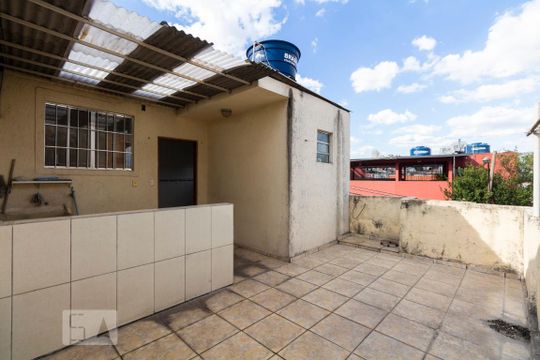 Quintal de casa à venda com 2 quartos, 130m² em Saúde, São Paulo