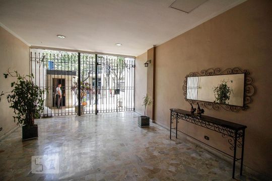 Hall Social de apartamento à venda com 3 quartos, 105m² em Lapa, São Paulo