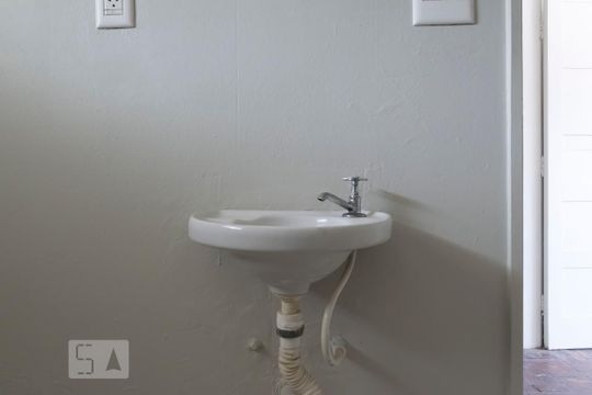 Banheiro (Torneira) de apartamento para alugar com 1 quarto, 67m² em Liberdade, São Paulo