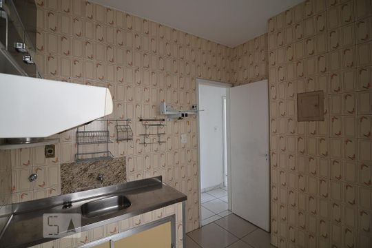 Cozinha de apartamento à venda com 2 quartos, 70m² em Nova Suíssa, Belo Horizonte