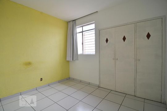 Quarto de apartamento à venda com 2 quartos, 70m² em Nova Suíssa, Belo Horizonte