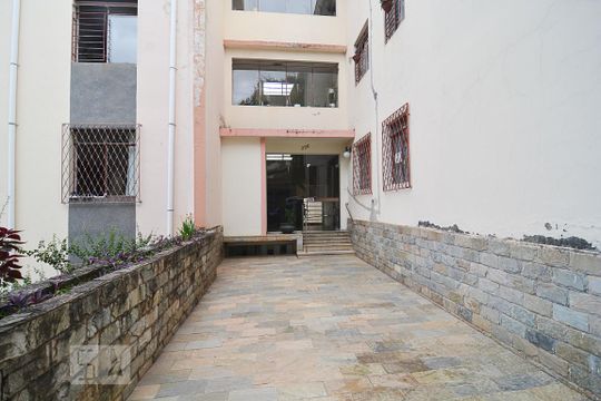 Entrada de apartamento à venda com 2 quartos, 70m² em Nova Suíssa, Belo Horizonte