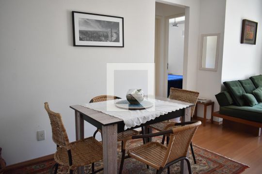 Sala de apartamento para alugar com 2 quartos, 55m² em Saúde, São Paulo