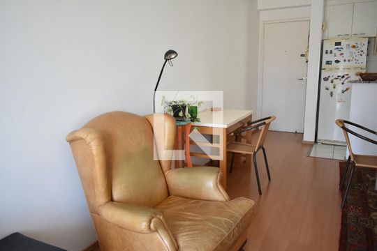 Sala de apartamento para alugar com 2 quartos, 55m² em Saúde, São Paulo