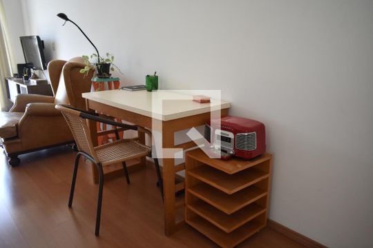 Sala de apartamento para alugar com 2 quartos, 55m² em Saúde, São Paulo