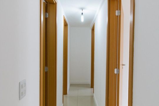 Corredor de apartamento à venda com 3 quartos, 80m² em Freguesia (jacarepaguá), Rio de Janeiro