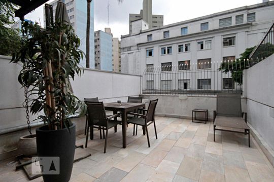 Varanda de kitnet/studio à venda com 1 quarto, 55m² em Vila Buarque, São Paulo
