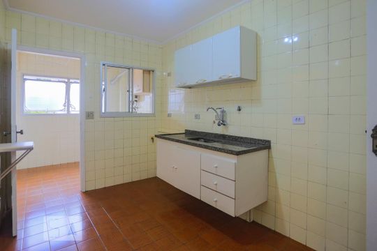 Cozinha de apartamento para alugar com 2 quartos, 76m² em Perdizes, São Paulo