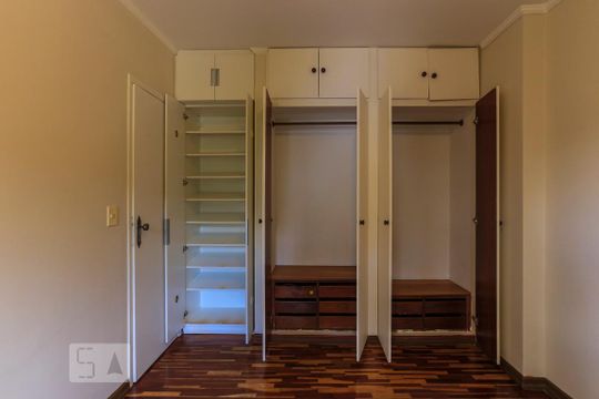 Armário Quarto 2 de apartamento para alugar com 2 quartos, 76m² em Perdizes, São Paulo