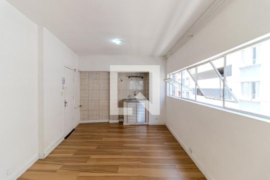 Studio de kitnet/studio à venda com 1 quarto, 29m² em Sé, São Paulo