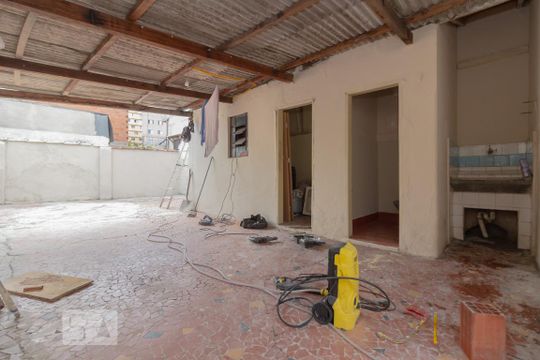 quintal  de casa à venda com 3 quartos, 170m² em Aclimação, São Paulo