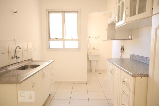 Cozinha de apartamento para alugar com 3 quartos, 68m² em Jardim Shangai, Jundiaí