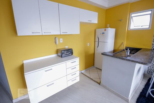 Cozinha de apartamento para alugar com 1 quarto, 45m² em Campos Elíseos, São Paulo