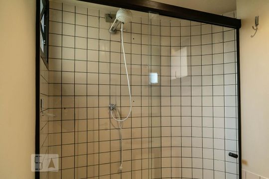 Banheiro da Suíte de apartamento à venda com 1 quarto, 40m² em Vila Suzana, São Paulo