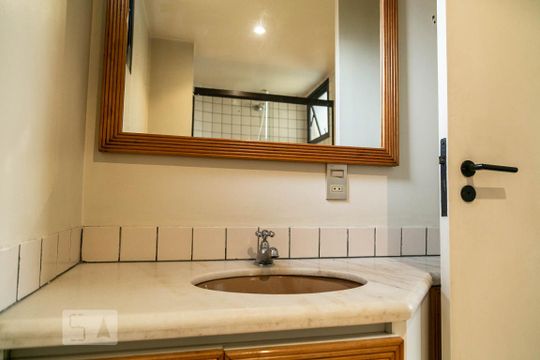 Banheiro da Suíte de apartamento à venda com 1 quarto, 40m² em Vila Suzana, São Paulo
