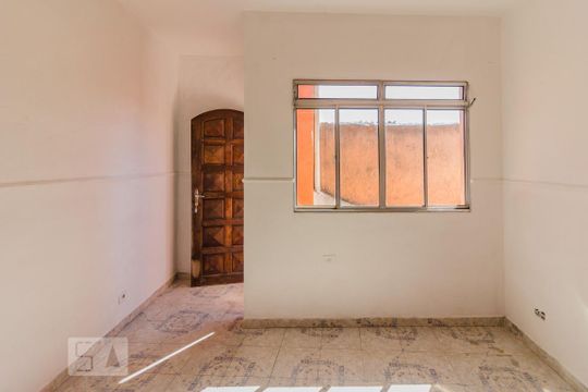 Casa para alugar com 2 quartos, 70m² em Vila Vitória, Santo André