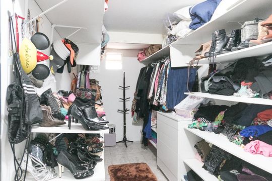 Closet de casa à venda com 3 quartos, 205m² em Jardim Clímax, São Paulo