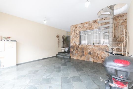 Garagem de casa à venda com 3 quartos, 205m² em Jardim Clímax, São Paulo