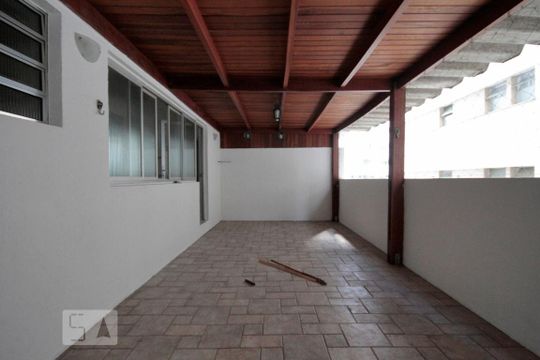 Varanda de apartamento para alugar com 3 quartos, 183m² em Higienópolis, São Paulo