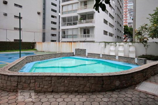 Piscina de apartamento para alugar com 3 quartos, 183m² em Higienópolis, São Paulo