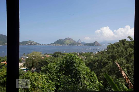 vista dos quartos de casa de condomínio à venda com 8 quartos, 350m² em São Francisco, Niterói