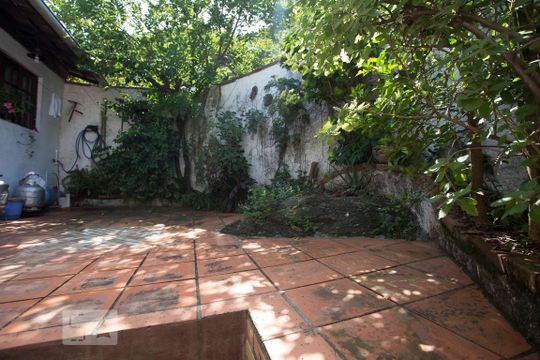 quintal de casa de condomínio à venda com 8 quartos, 350m² em São Francisco, Niterói