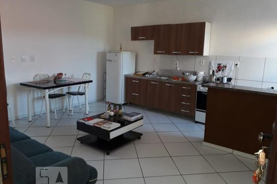 Cozinha de apartamento para alugar com 2 quartos, 74m² em Igara, Canoas