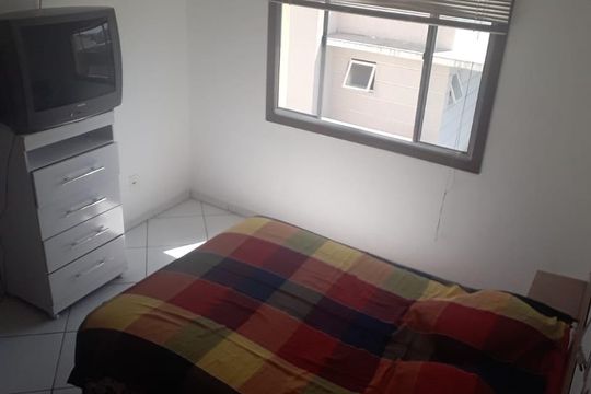 Dormitório de apartamento para alugar com 2 quartos, 74m² em Igara, Canoas