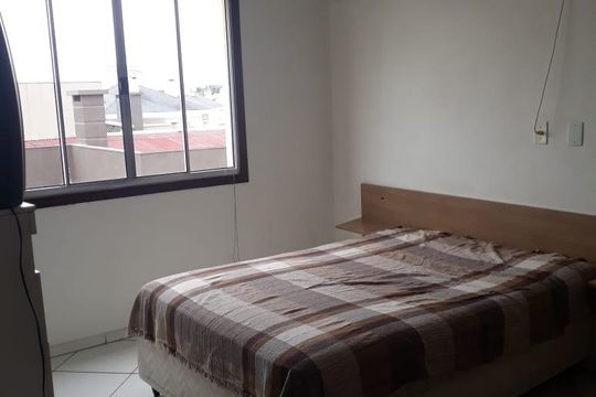 Dormitório de apartamento para alugar com 2 quartos, 74m² em Igara, Canoas