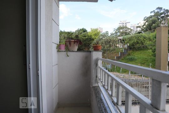 Sacada da Suíte 01 de casa à venda com 3 quartos, 120m² em Jardim Ester, São Paulo