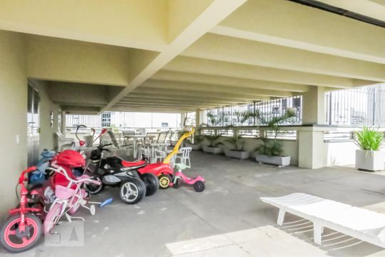 Área comum de apartamento à venda com 3 quartos, 180m² em Jardim Europa, São Paulo