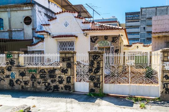 Fachada de casa à venda com 4 quartos, 250m² em Penha Circular, Rio de Janeiro