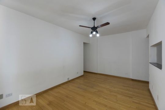Sala de apartamento à venda com 2 quartos, 82m² em Vila Monumento, São Paulo
