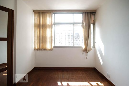 Quarto extra reversível de apartamento para alugar com 3 quartos, 126m² em Lagoa, Rio de Janeiro