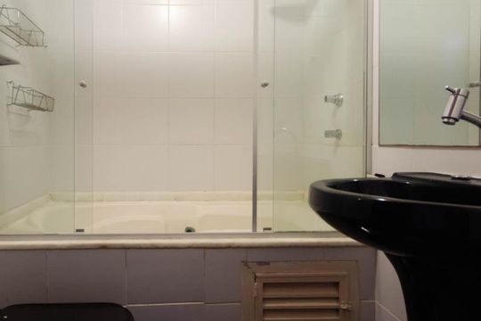 Banheiro social de apartamento para alugar com 3 quartos, 126m² em Lagoa, Rio de Janeiro