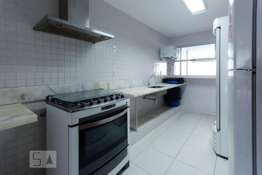 Espaço gourmet da área comum de apartamento para alugar com 3 quartos, 126m² em Lagoa, Rio de Janeiro