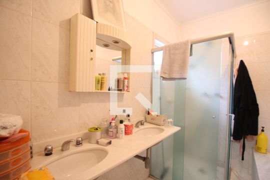 Banheiro 1 de casa para alugar com 4 quartos, 210m² em Lar São Paulo, São Paulo