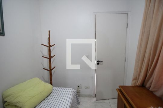 Quarto 2 edicula de casa para alugar com 4 quartos, 210m² em Lar São Paulo, São Paulo