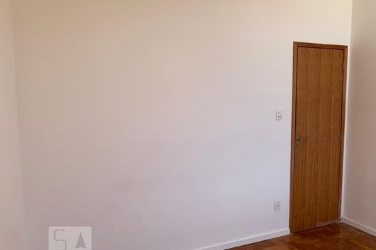 Quarto 1 de apartamento para alugar com 2 quartos, 66m² em Sampaio, Rio de Janeiro