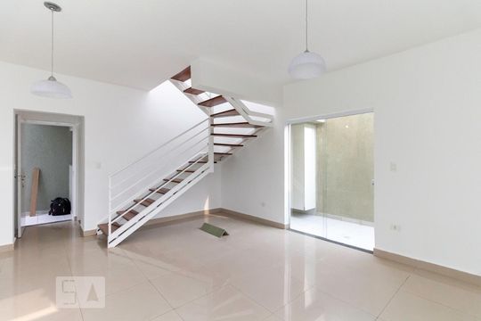 Sala de casa de condomínio para alugar com 3 quartos, 114m² em Vila Moinho Velho, São Paulo