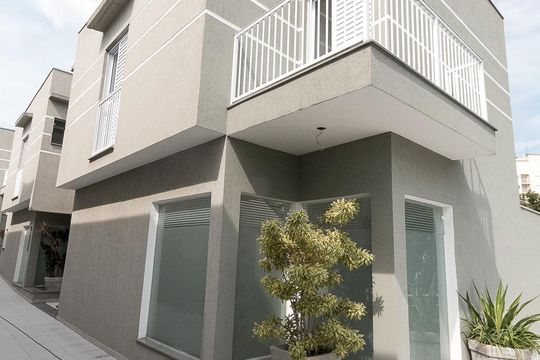 Fachada de casa de condomínio para alugar com 3 quartos, 114m² em Vila Moinho Velho, São Paulo