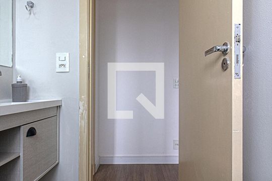 Banheiro Social de apartamento à venda com 2 quartos, 46m² em Jardim Santa Cruz (sacomã), São Paulo