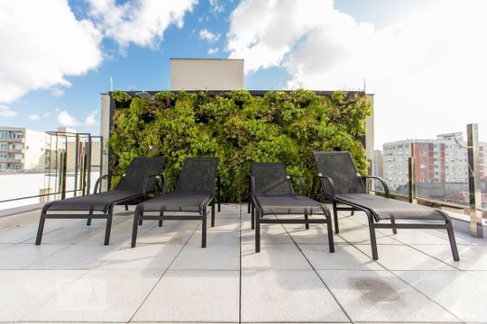 Piscina de apartamento à venda com 1 quarto, 50m² em Centro Histórico, Porto Alegre