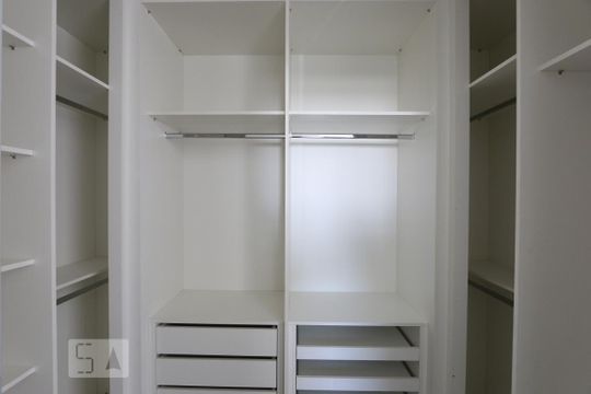 closet de apartamento à venda com 3 quartos, 84m² em Parque Reboucas, São Paulo