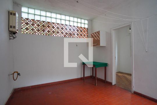 Área de Serviço de apartamento para alugar com 4 quartos, 139m² em Petrópolis, Porto Alegre