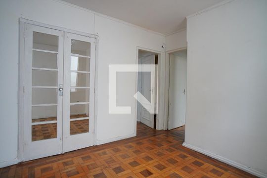 Sala 2 de apartamento para alugar com 4 quartos, 139m² em Petrópolis, Porto Alegre
