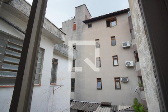 Sala 1 - Vista de apartamento para alugar com 4 quartos, 139m² em Petrópolis, Porto Alegre