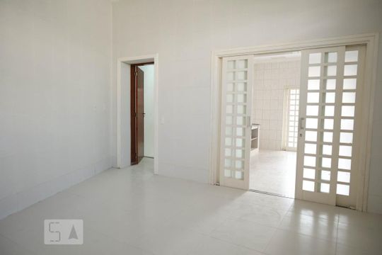 Casa à venda com 3 quartos, 200m² em Jardim Messina, Jundiaí
