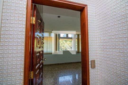 Entrada de apartamento à venda com 3 quartos, 194m² em Asa Norte, Brasília