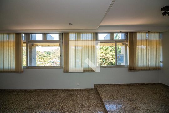 Apartamento à venda com 3 quartos, 194m² em Asa Norte, Brasília